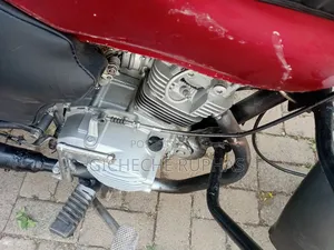TVS HLX 125 2019 Red