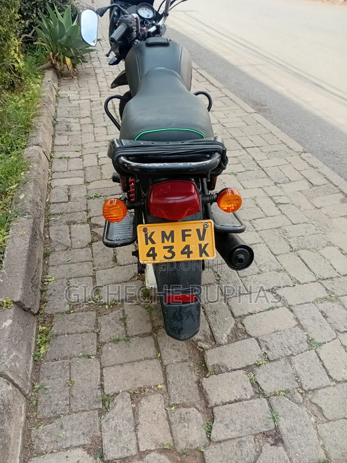 TVS HLX 125 2019 Red