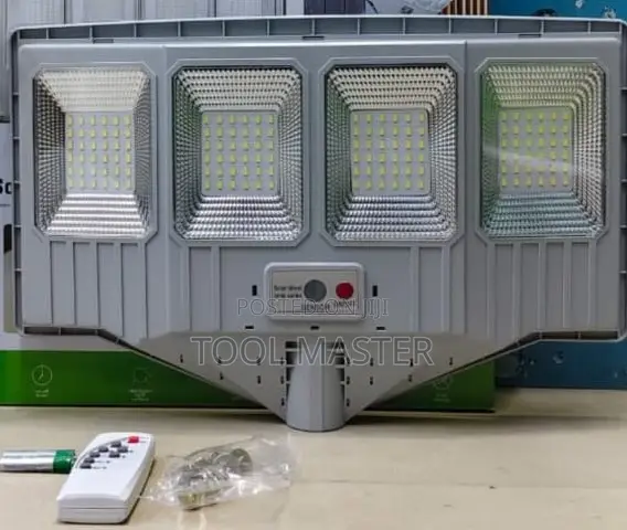 200W Wide-Angle Solar Street Lamp