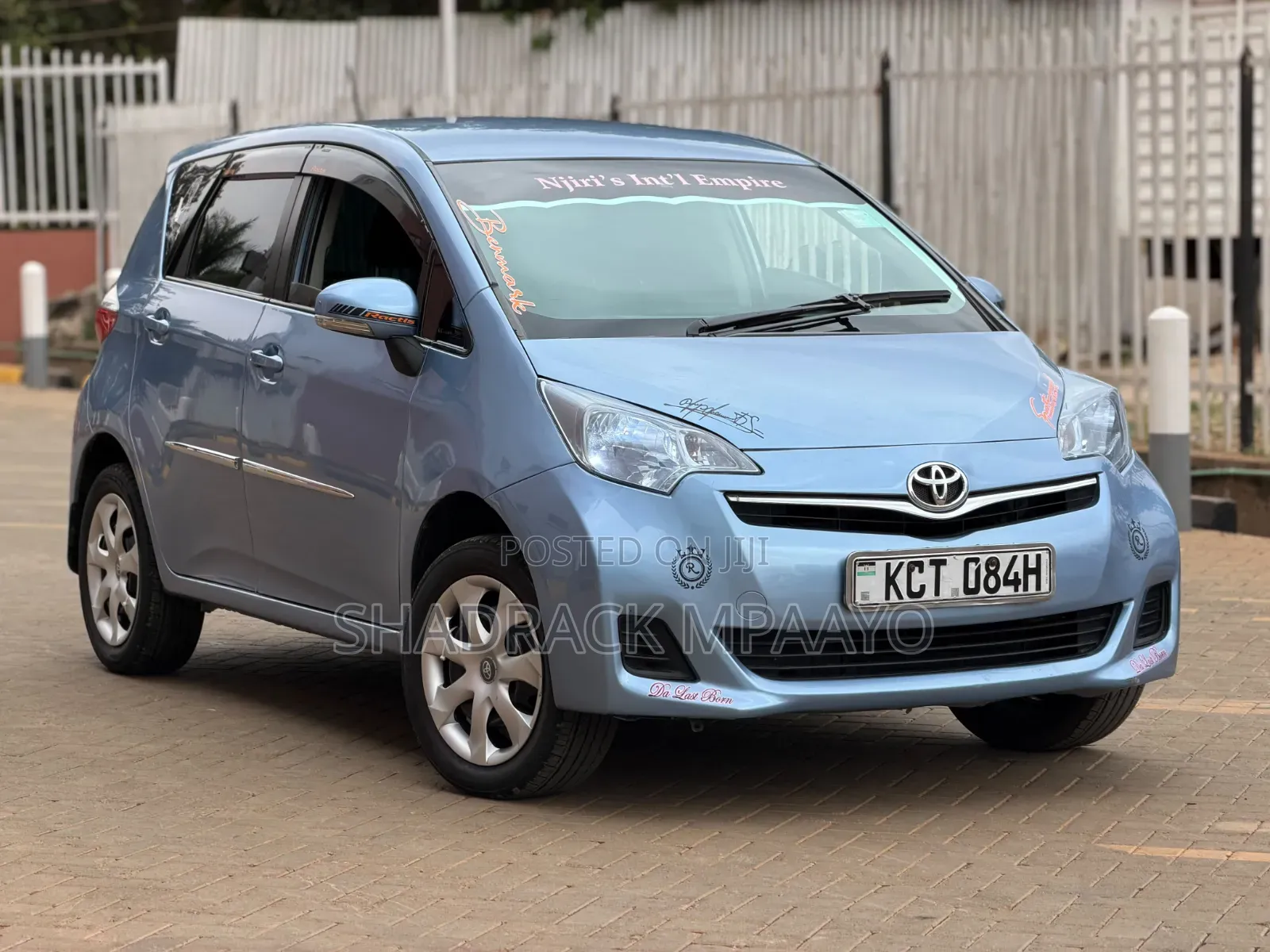 Toyota Ractis 2015 Blue