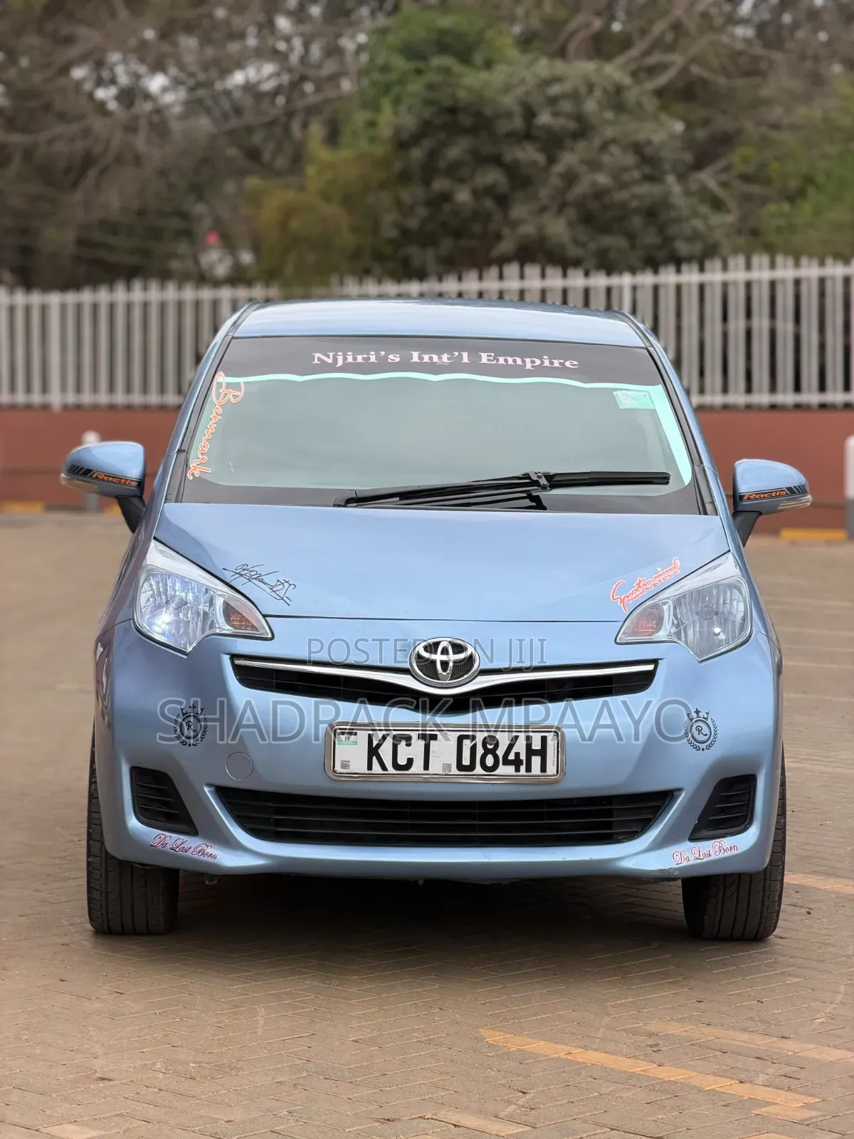 Toyota Ractis 2015 Blue