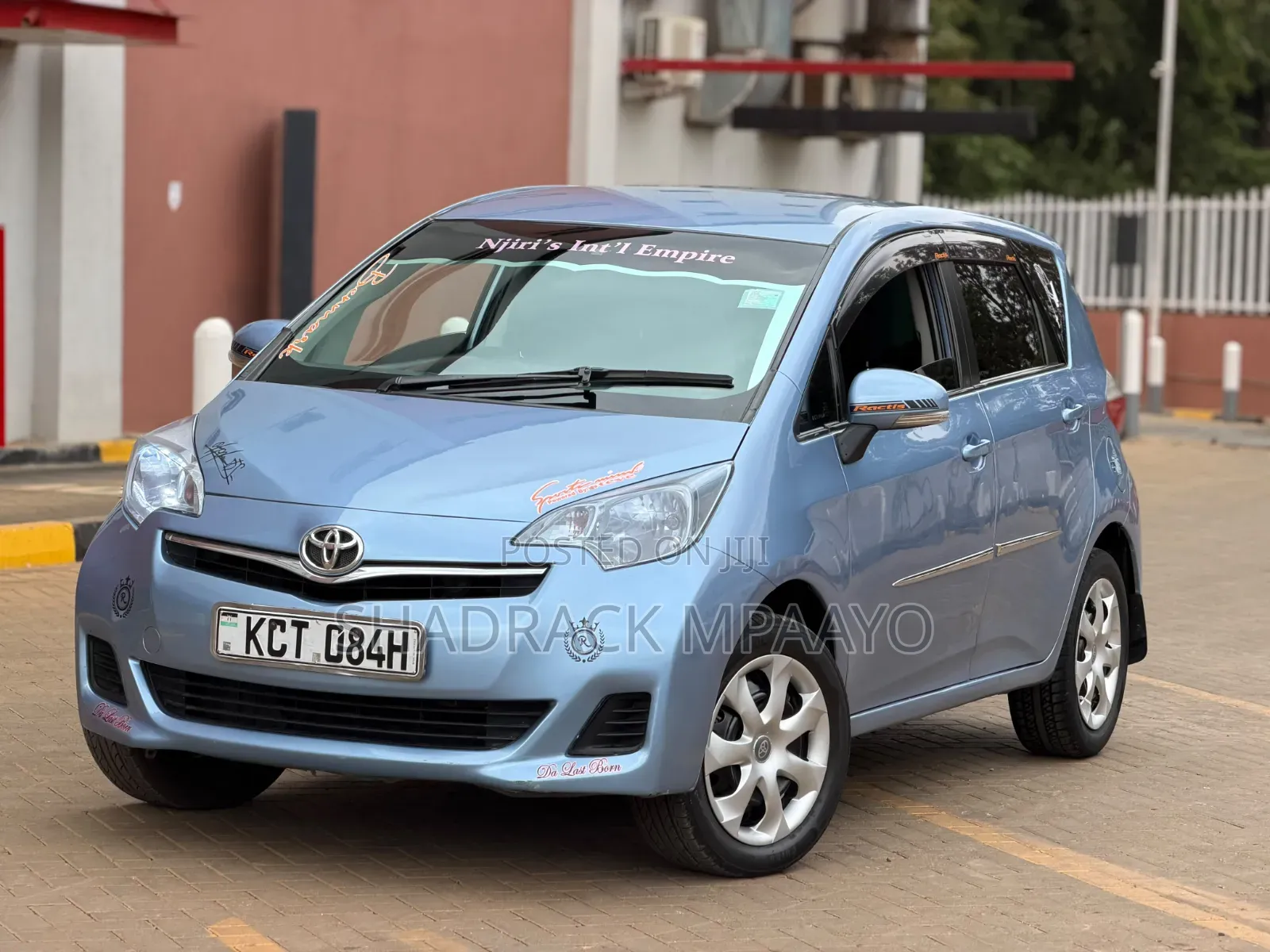 Toyota Ractis 2015 Blue