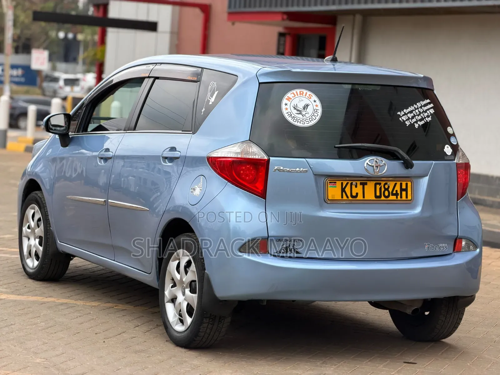 Toyota Ractis 2015 Blue