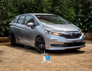 Honda Shuttle 1.5 G 2WD 2019 Silver