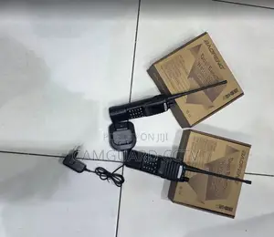 Baofeng Uv 82 Walkie-Talkie 8w 8-10km (2 Pieces)8-10km Range.