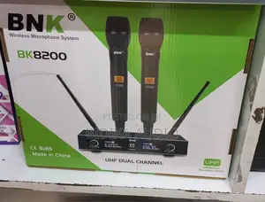BNK BK8200 Dual-Channel Digital UHF Handheld Wireless System