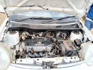 Toyota Sienta 2008 White