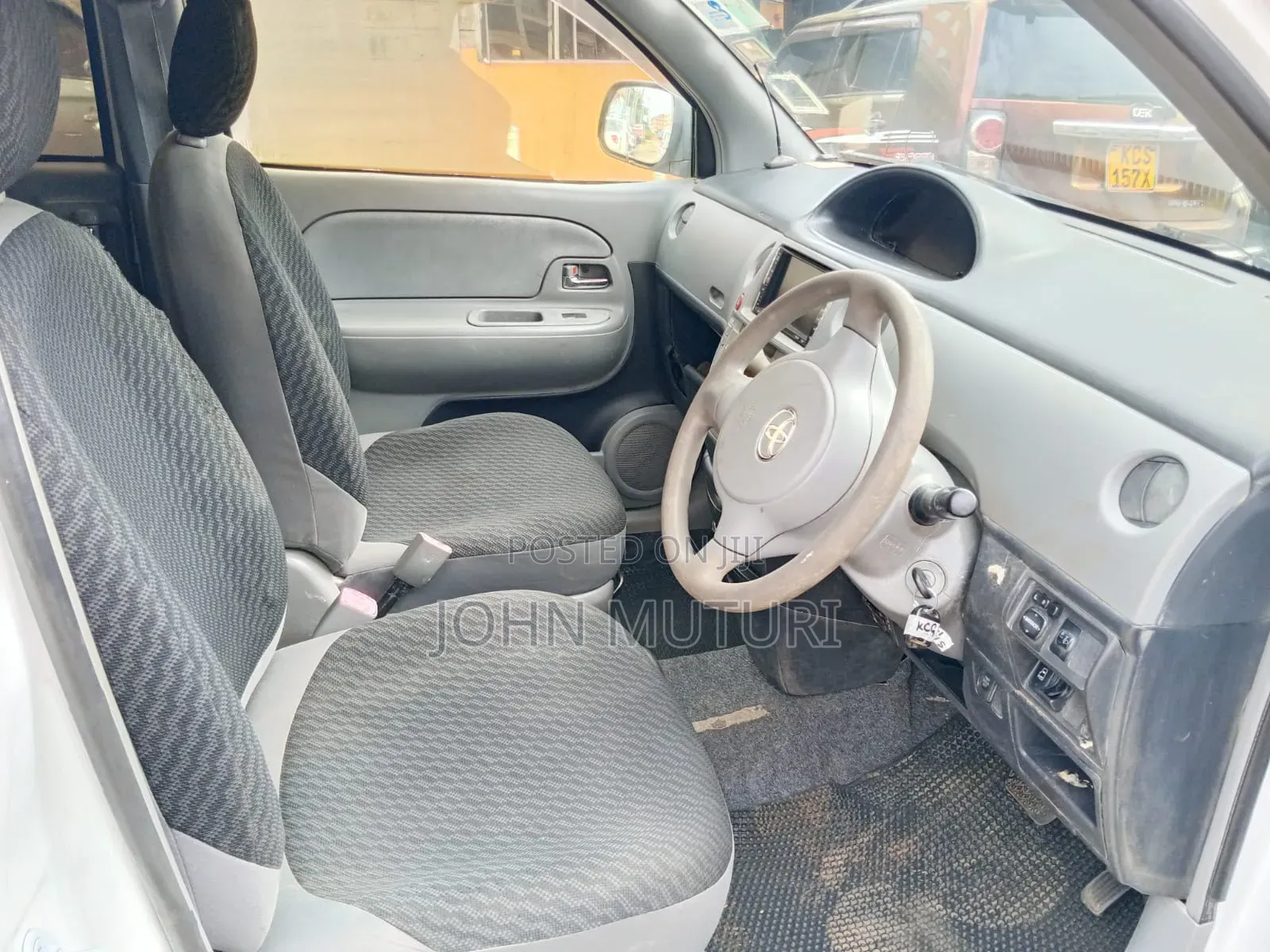 Toyota Sienta 2008 White