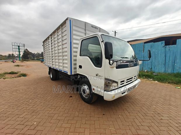 NPR Isuzu Covered Body