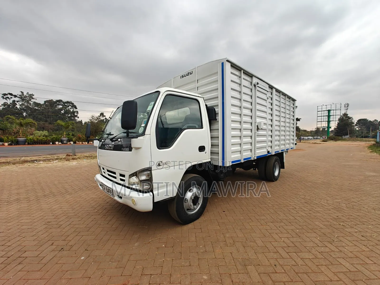 NPR Isuzu Covered Body