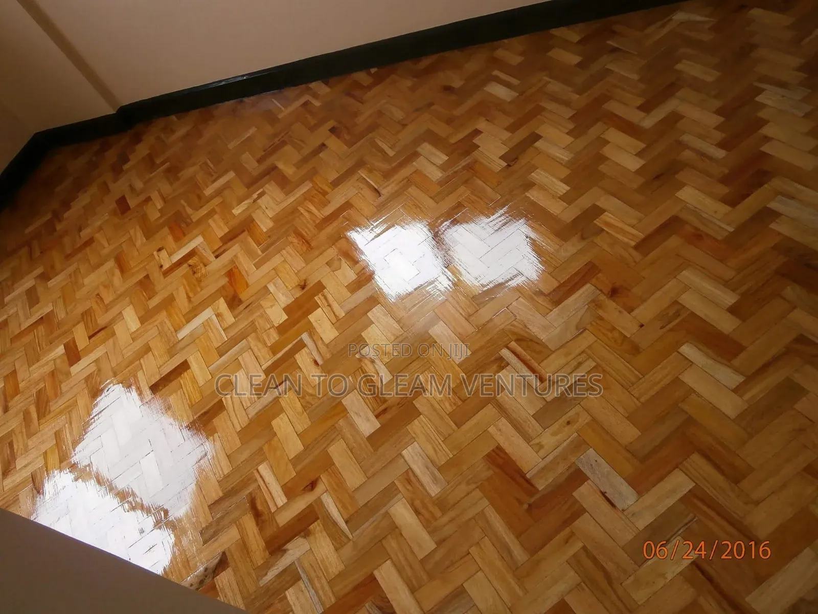 Mahogany, Cedar,Oak,Pine Floor Installation,Repair,Sanding Vanishing