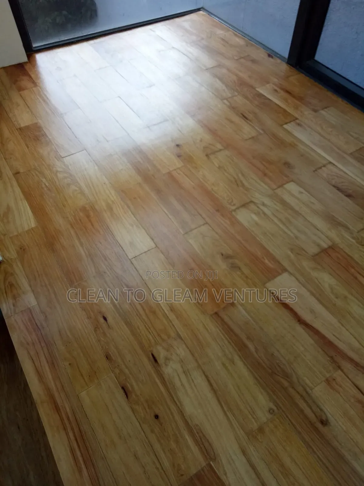 Mahogany, Cedar,Oak,Pine Floor Installation,Repair,Sanding Vanishing