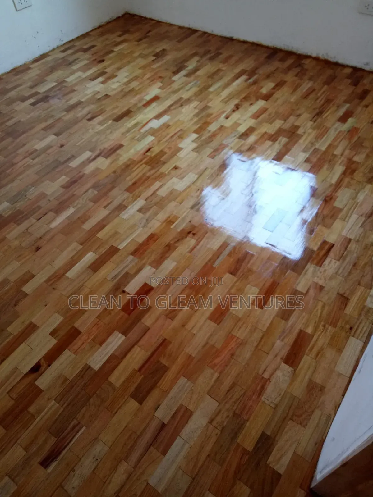 Mahogany, Cedar,Oak,Pine Floor Installation,Repair,Sanding Vanishing
