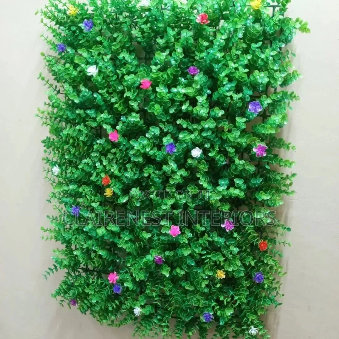Sharp, Sense, Defined Colourful Boxwood Panels