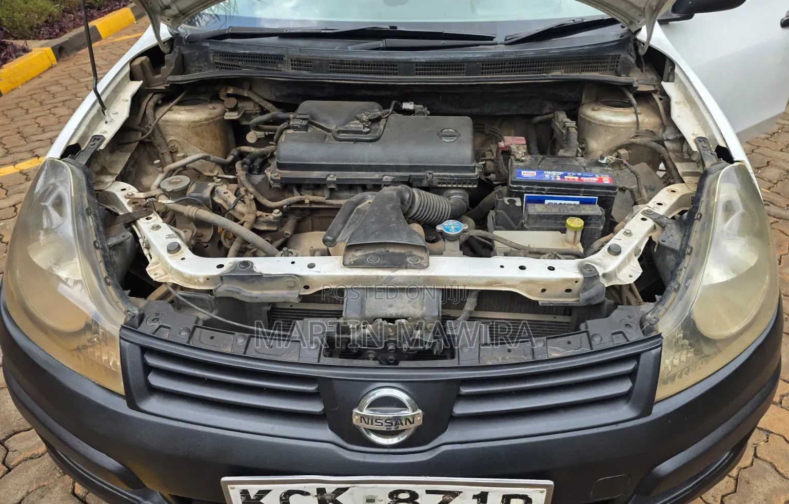 Nissan Advan 2010 White