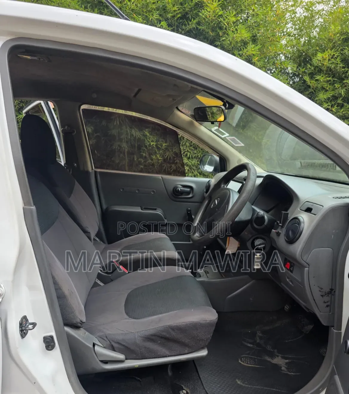 Nissan Advan 2010 White