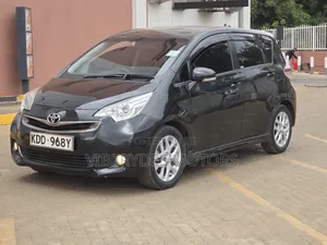 Toyota Ractis 2014 Black