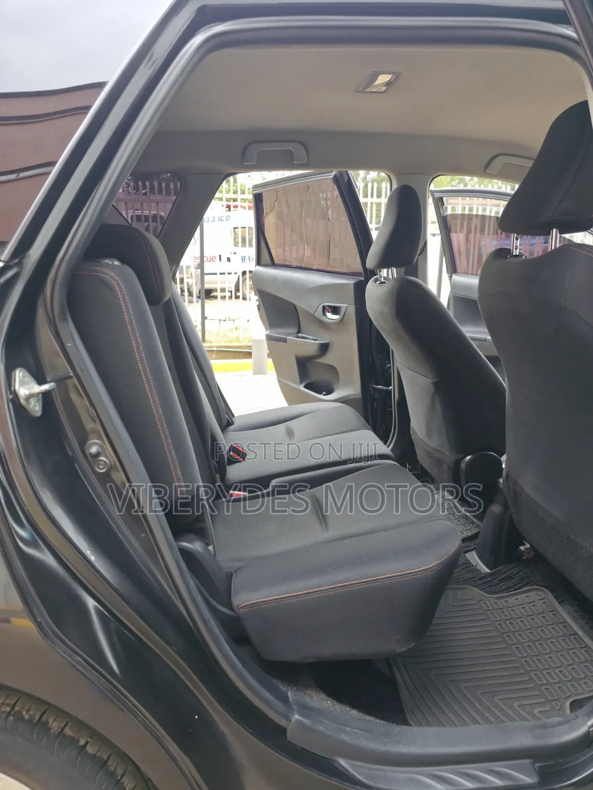 Toyota Ractis 2014 Black