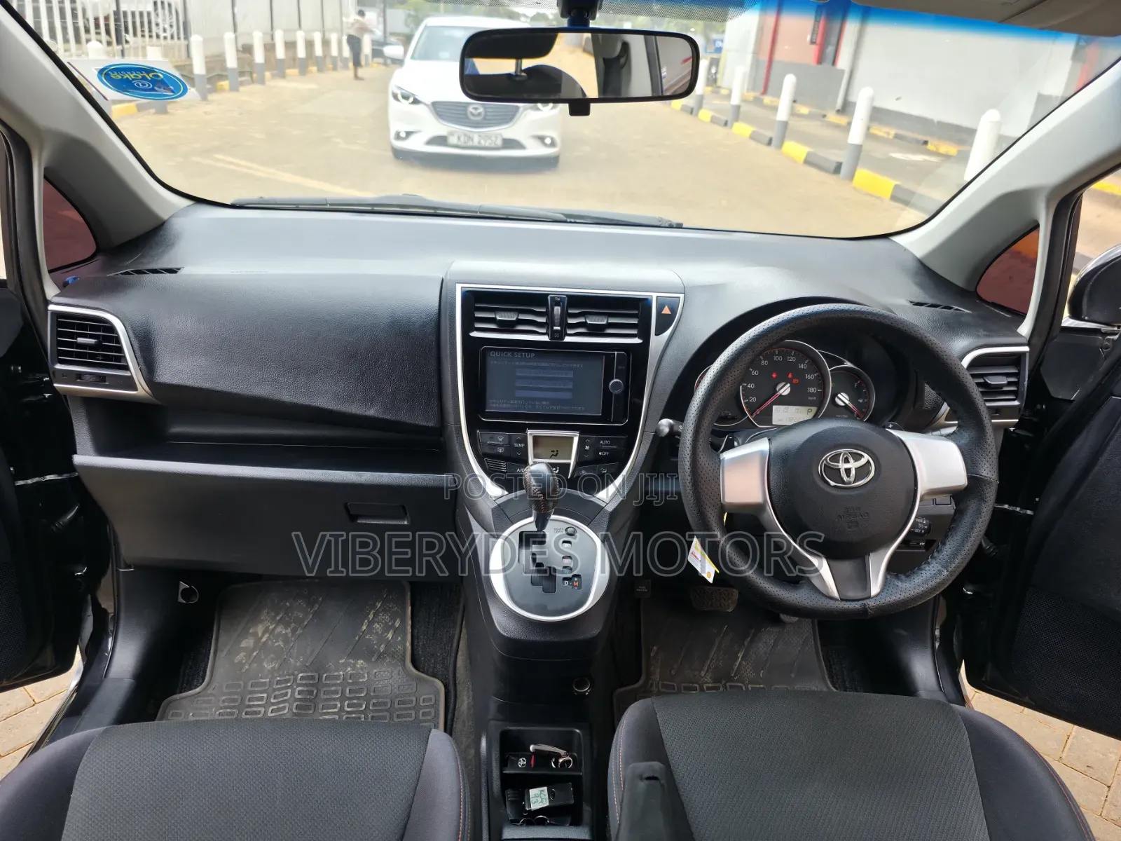 Toyota Ractis 2014 Black
