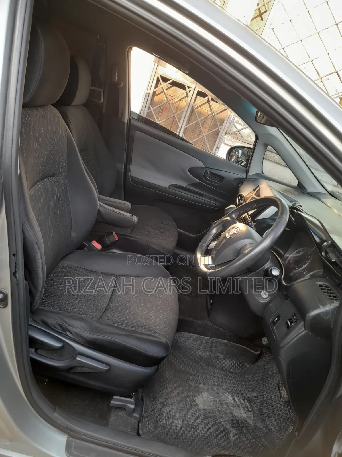 Toyota Wish 2010 Gray