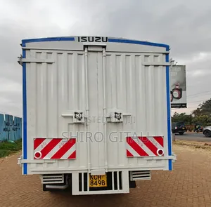 Isuzu NPR Local