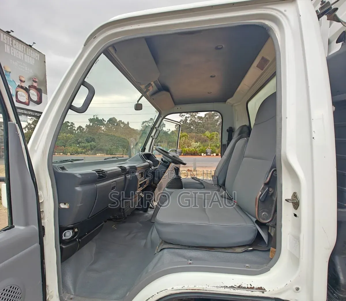 Isuzu NPR Local