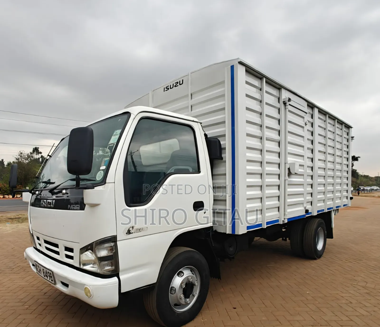Isuzu NPR Local