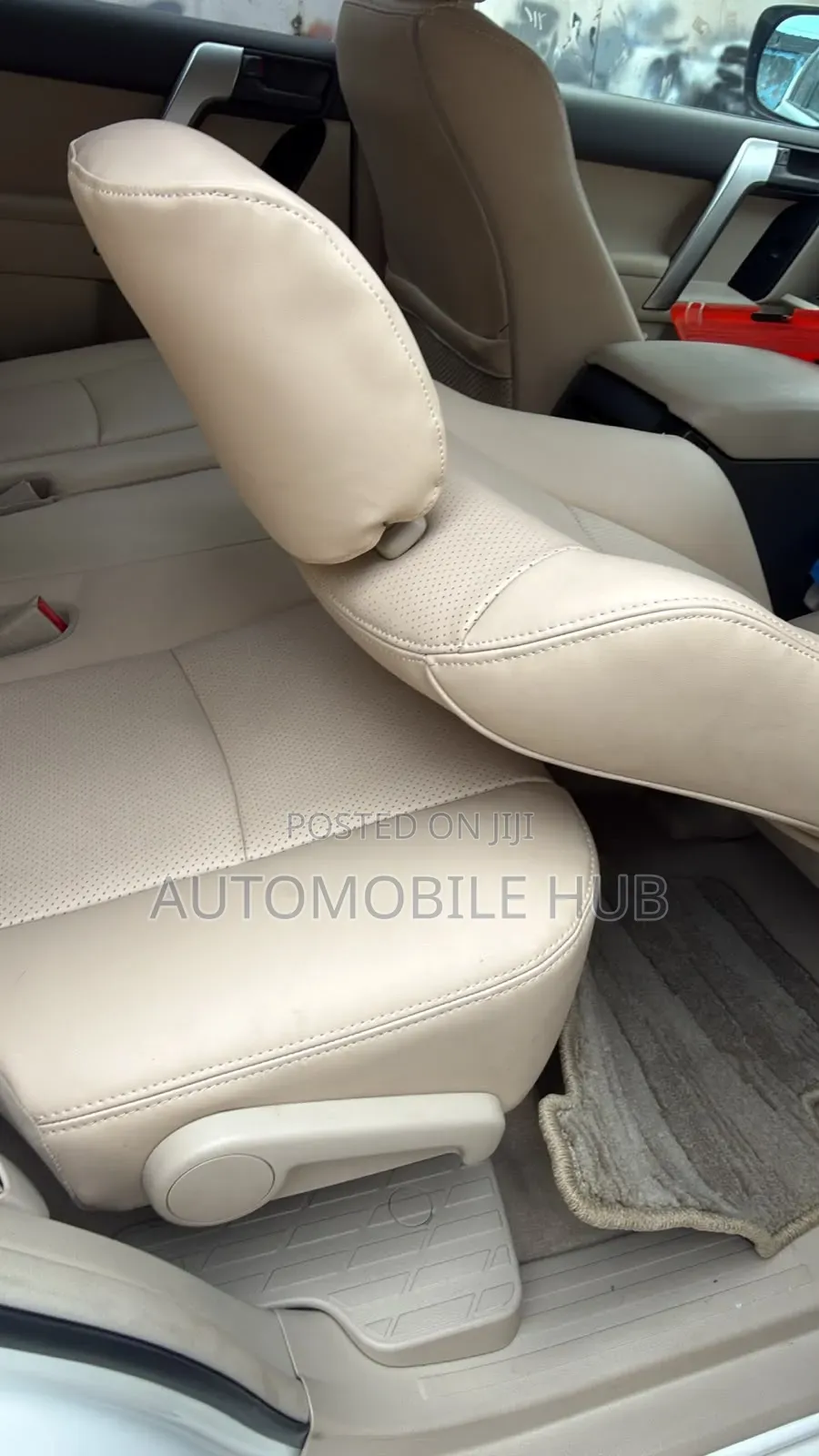 Universal Car Roof Aerial – Strong Stylish