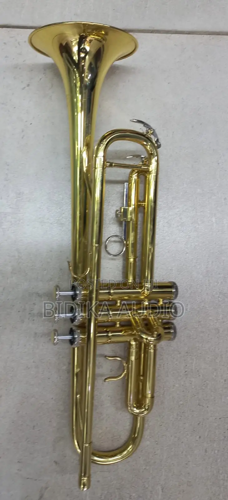 Premium B-Flat Brass Trumpet (3 Piston Valves With Adjustable Finger R