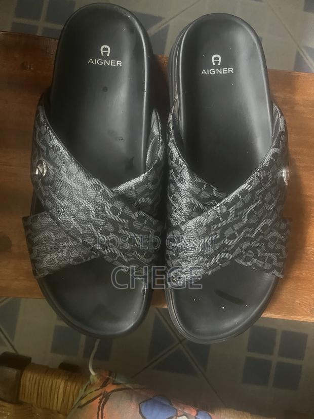 Leather Sandals - thumbnail 3