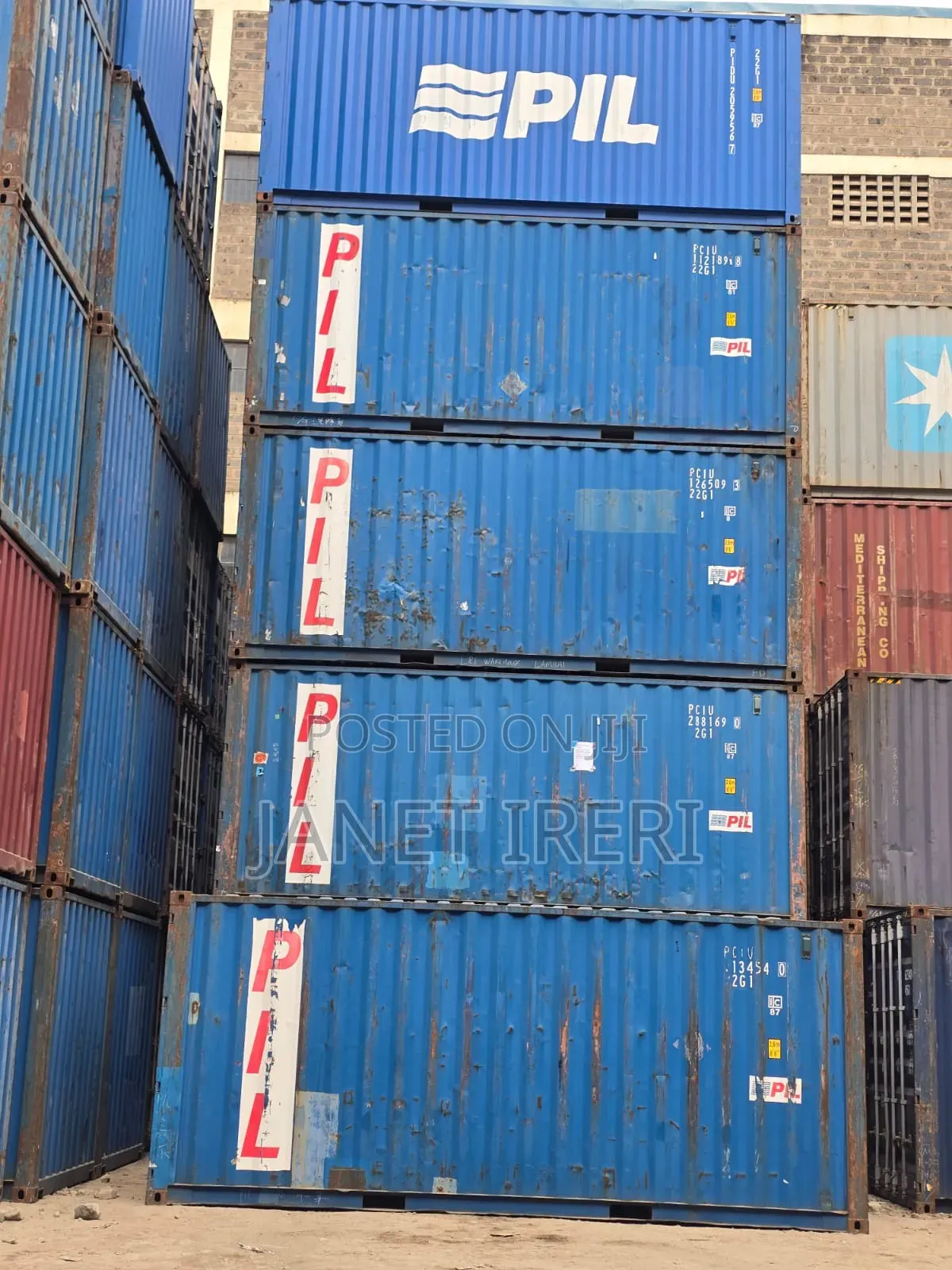 20ft Containers in Excellent Condition for Sale