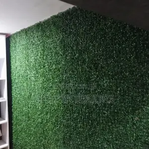 Beautiful Walls Deserve Beautiful Greenery of Boxwood Panels
