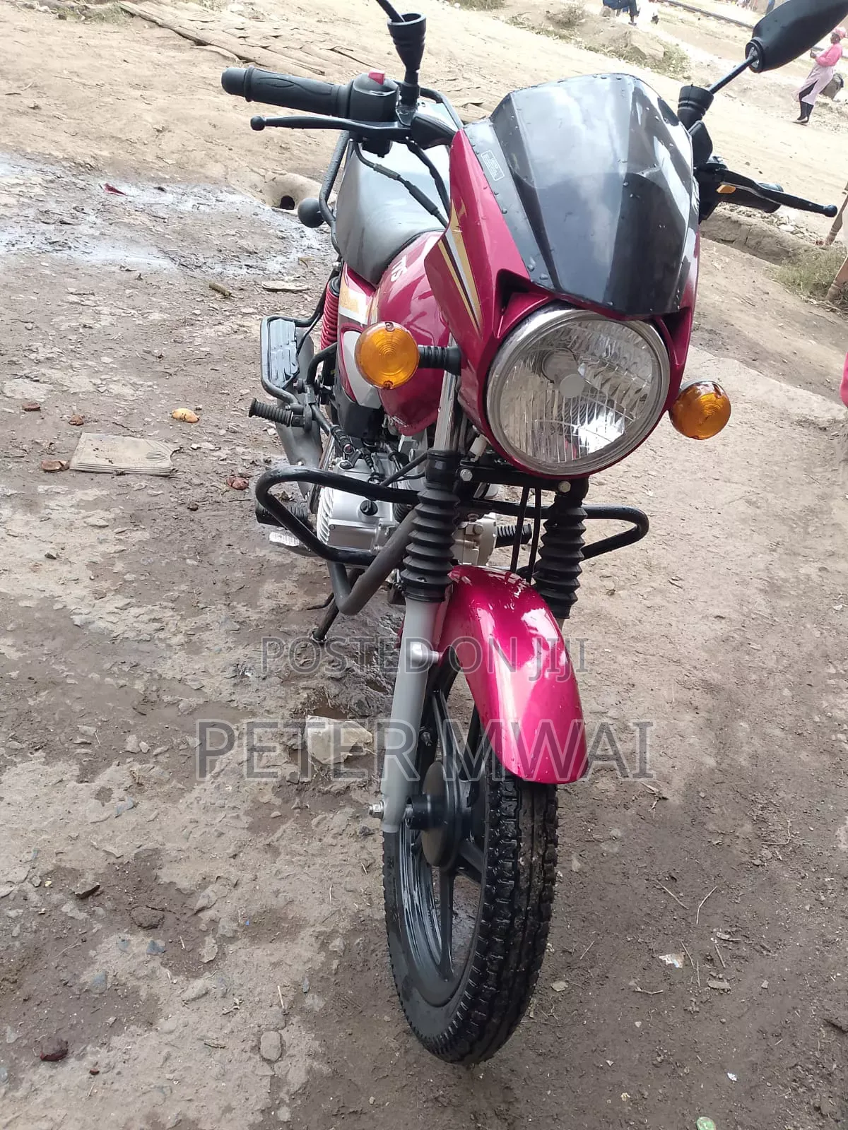 TVS HLX Plus ES 2025 Red