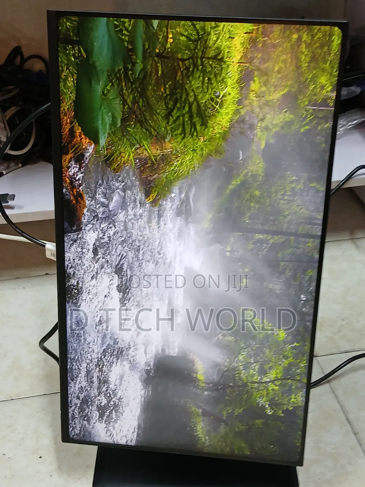 Dell P2425H
24 Inch Fhd(1920*1080) 100hz 
Vga/Hdmi/Display