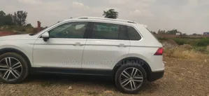 Volkswagen Tiguan 2.0T SEL Premium AWD 4MOTION 2018 White