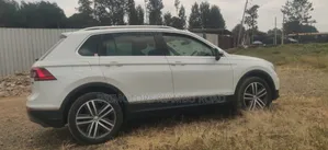 Volkswagen Tiguan 2.0T SEL Premium AWD 4MOTION 2018 White