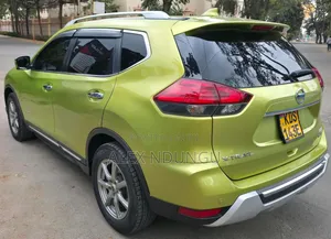 Nissan X-Trail 2017 Green
