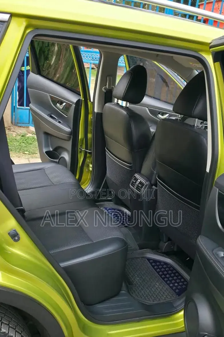 Nissan X-Trail 2017 Green