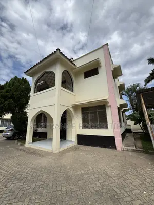 4bdrm Mansion in Beach Road, Nyali Mkomani for rent
