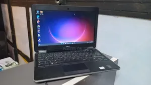 Laptop Dell Latitude E7240 8GB Intel Core i7 SSD 128GB