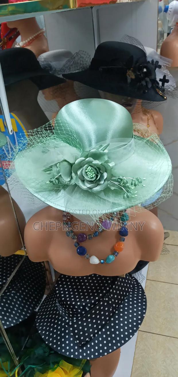 Green Hatnitors