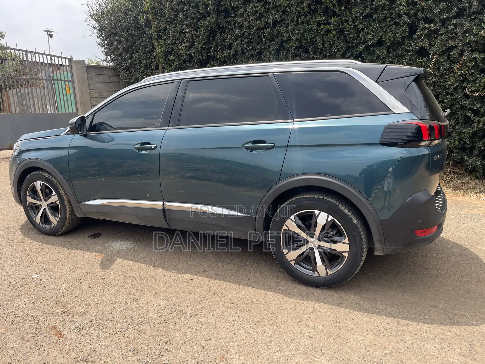 Peugeot 5008 2017 Blue