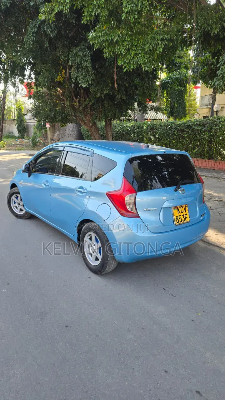 Nissan Note 2012 Blue