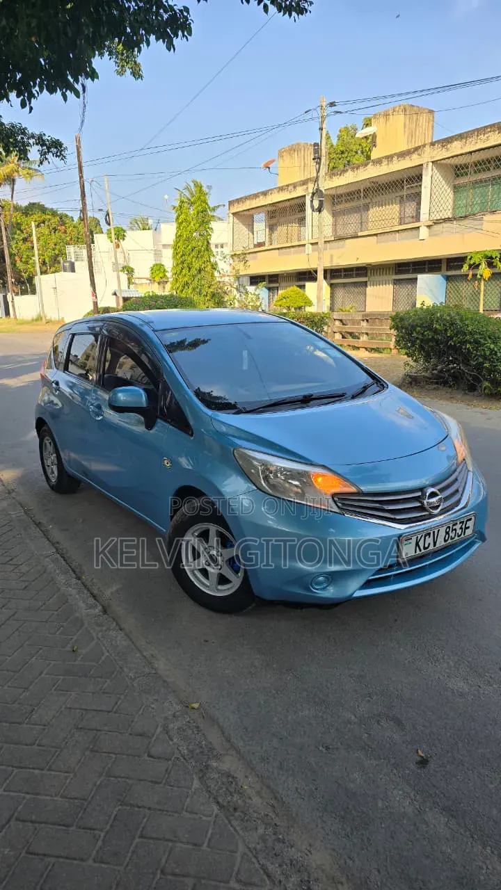 Nissan Note 2012 Blue