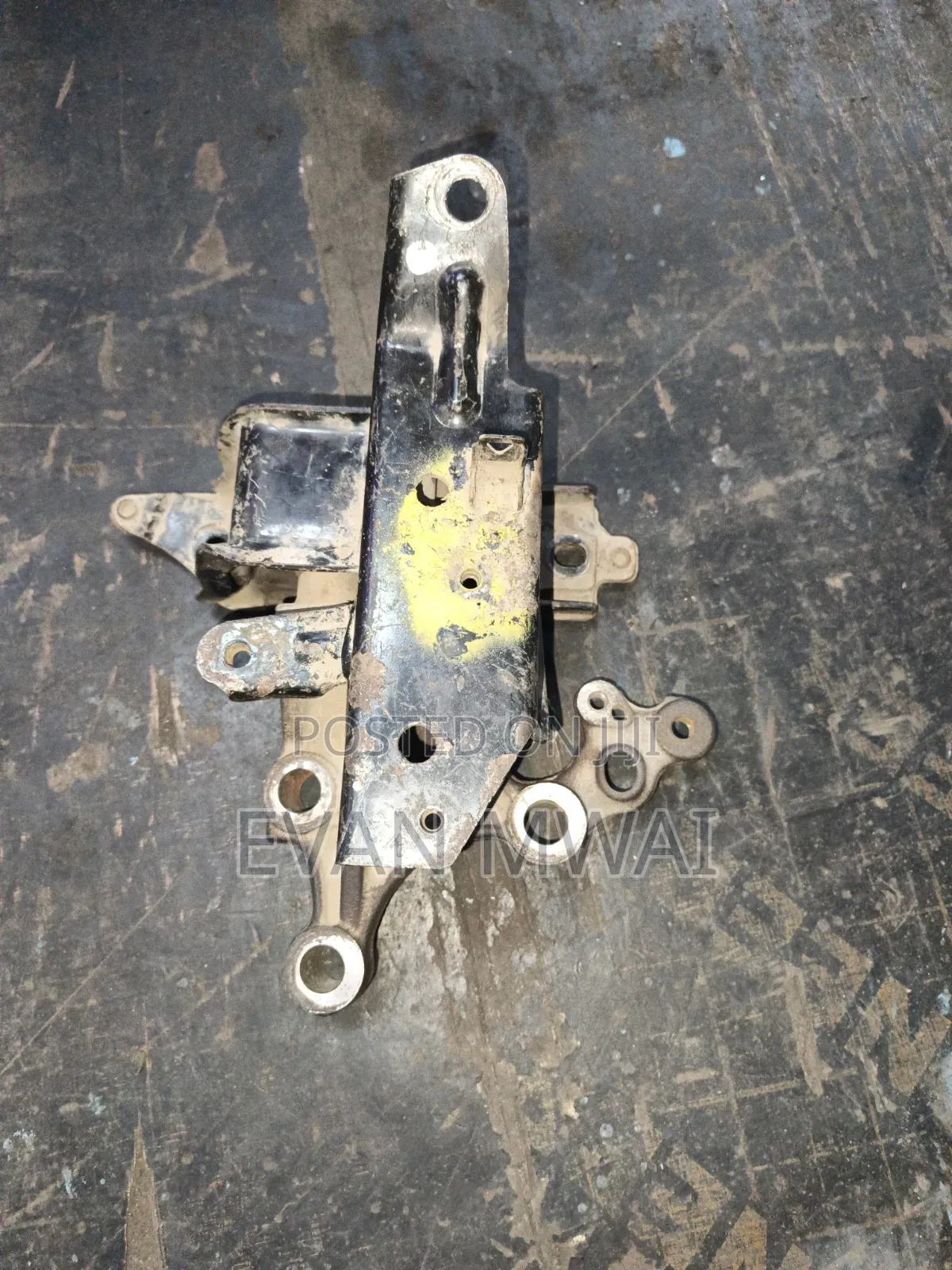 Diahatsu Mira Gearbox Mounting Available