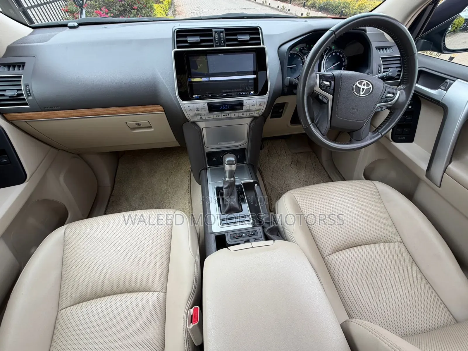 Toyota Land Cruiser Prado 2.7 2022 Black