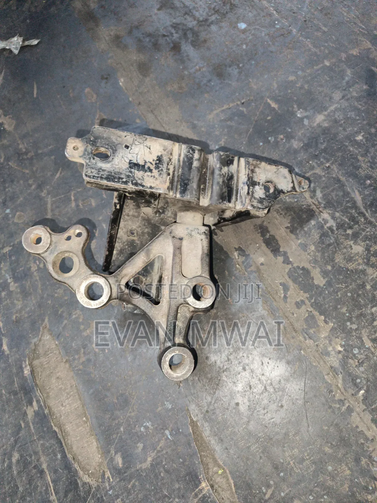 Diahatsu Mira Gearbox Mounting Available
