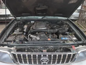 Toyota Land Cruiser 90 1997 Green