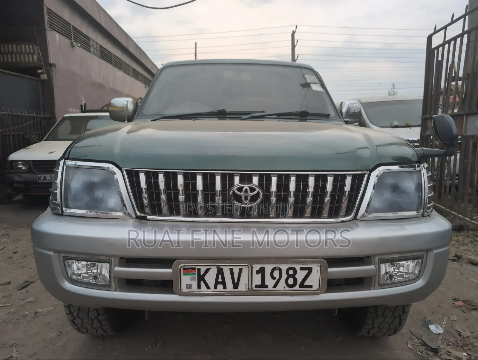 Toyota Land Cruiser 90 1997 Green