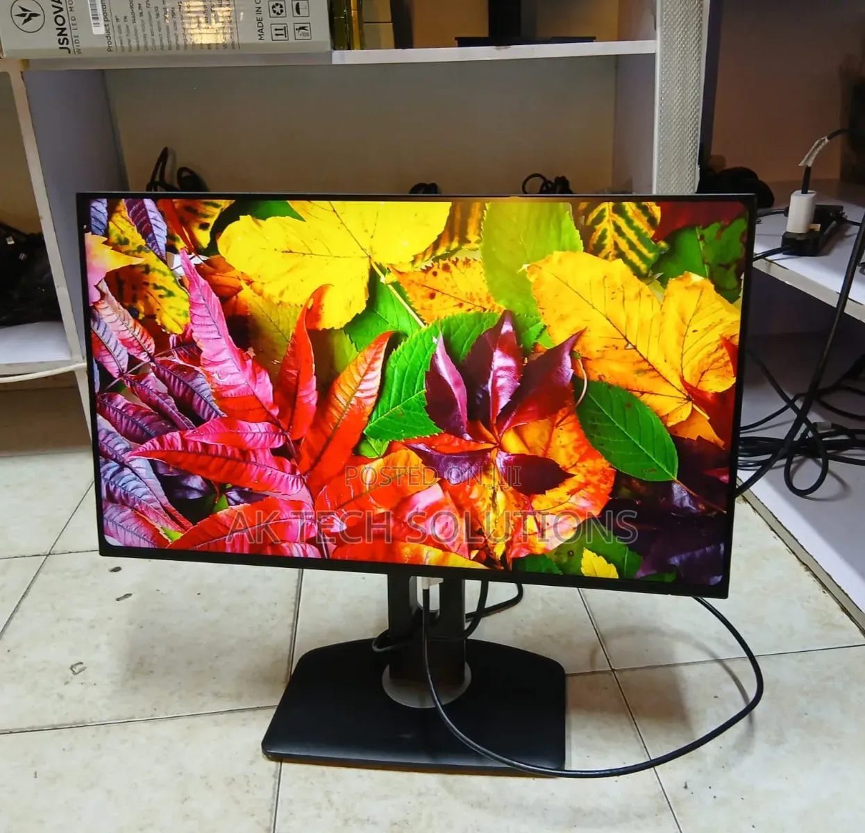Dell P2425H
24 Inch 
100hz
Vga/Hdmi/Display